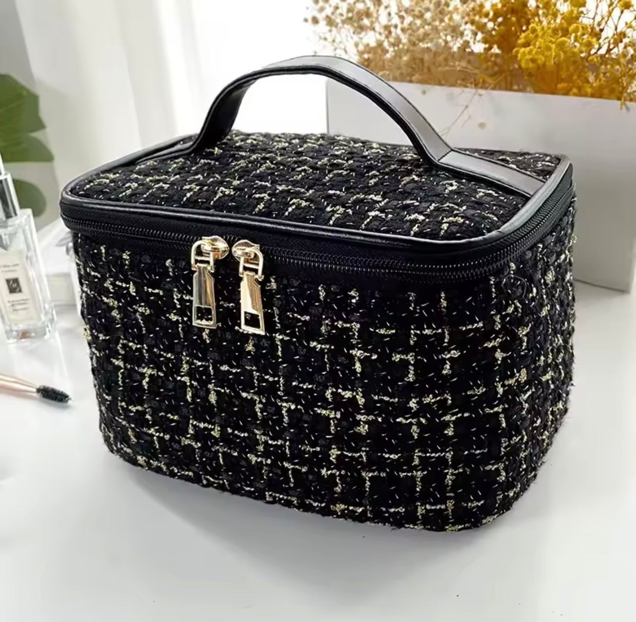 Velvet & Vine Tweed Makeup Bag - Black detail